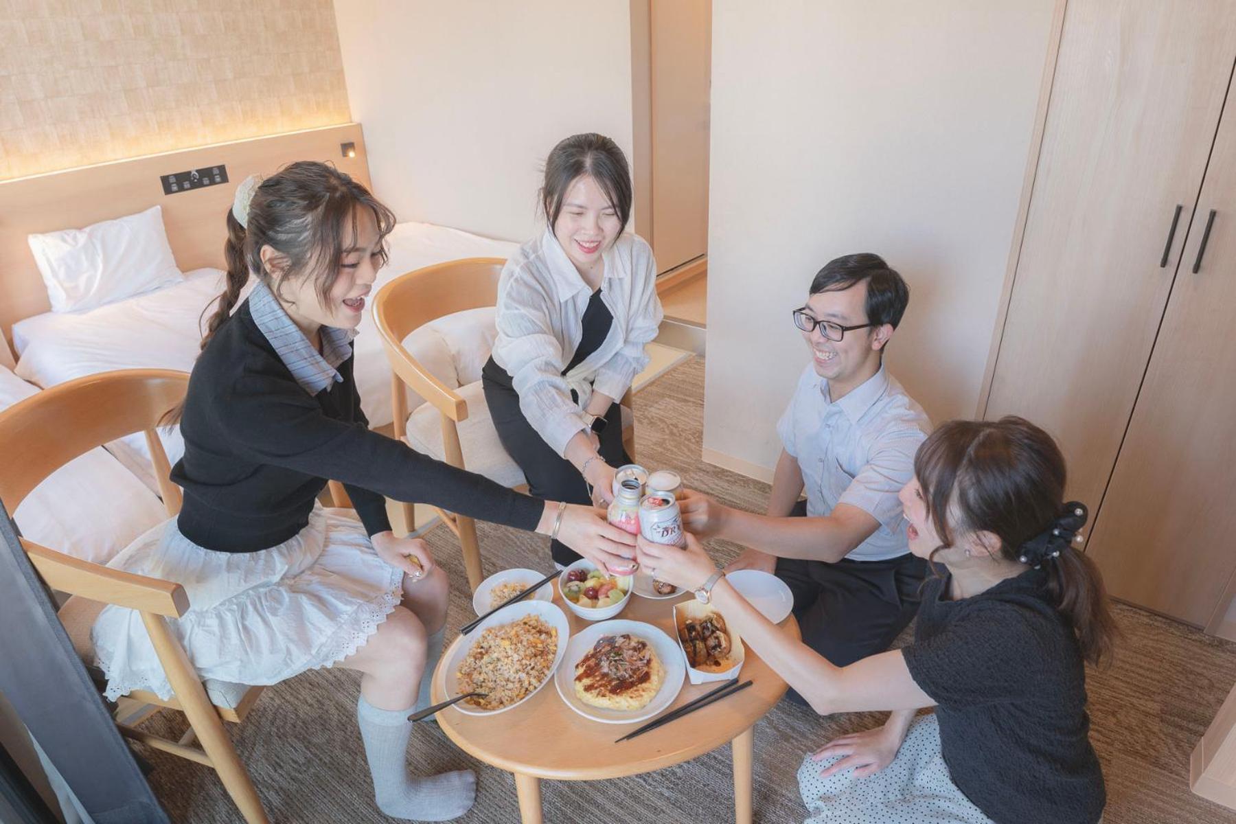Wellstay Shinsekai Wakyo Osaka Buitenkant foto